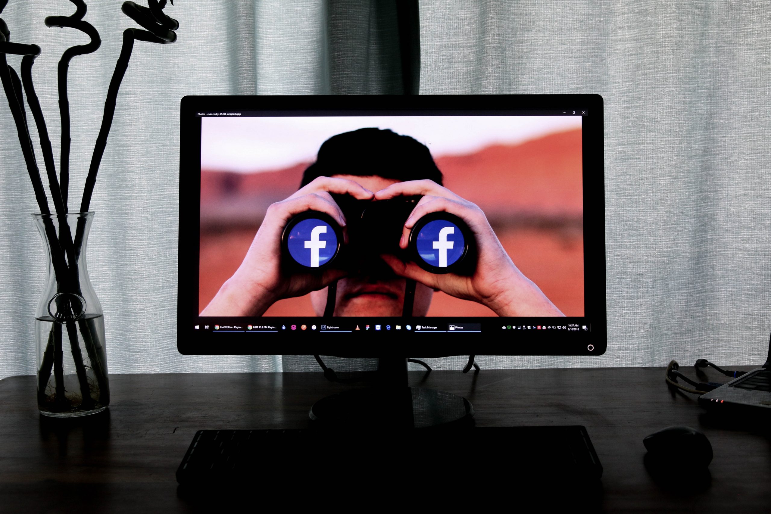 Facebook – The Social Mentalist?